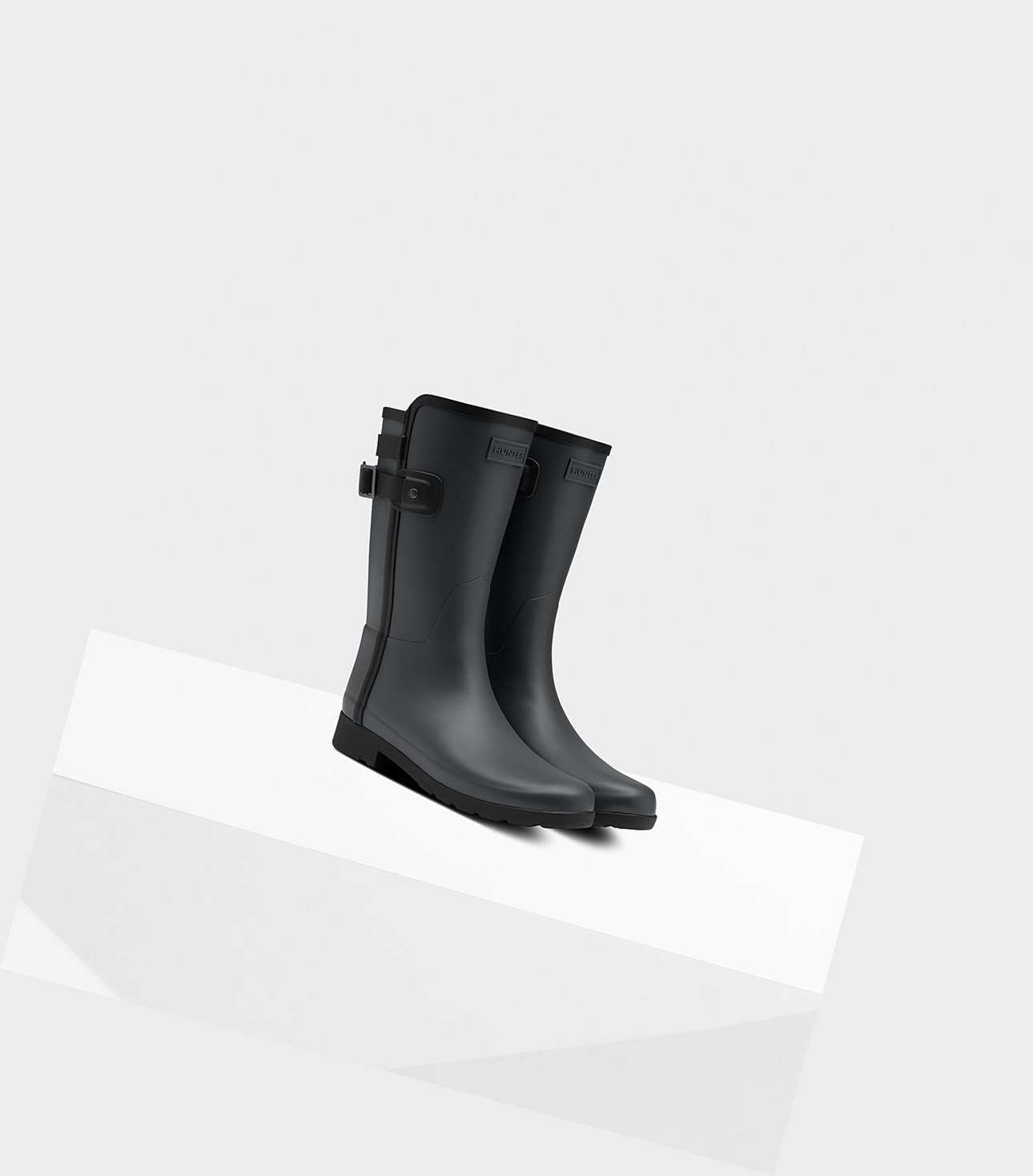 Women's Hunter Refined Slim Fit Contrast Short Boots Black | 0147852-OM